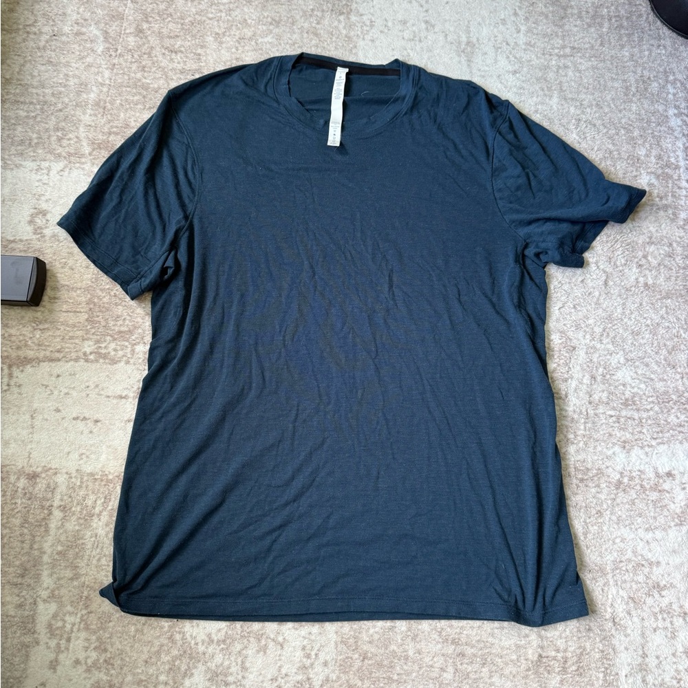 Lululemon Men's Black Crewneck T-Shirt
